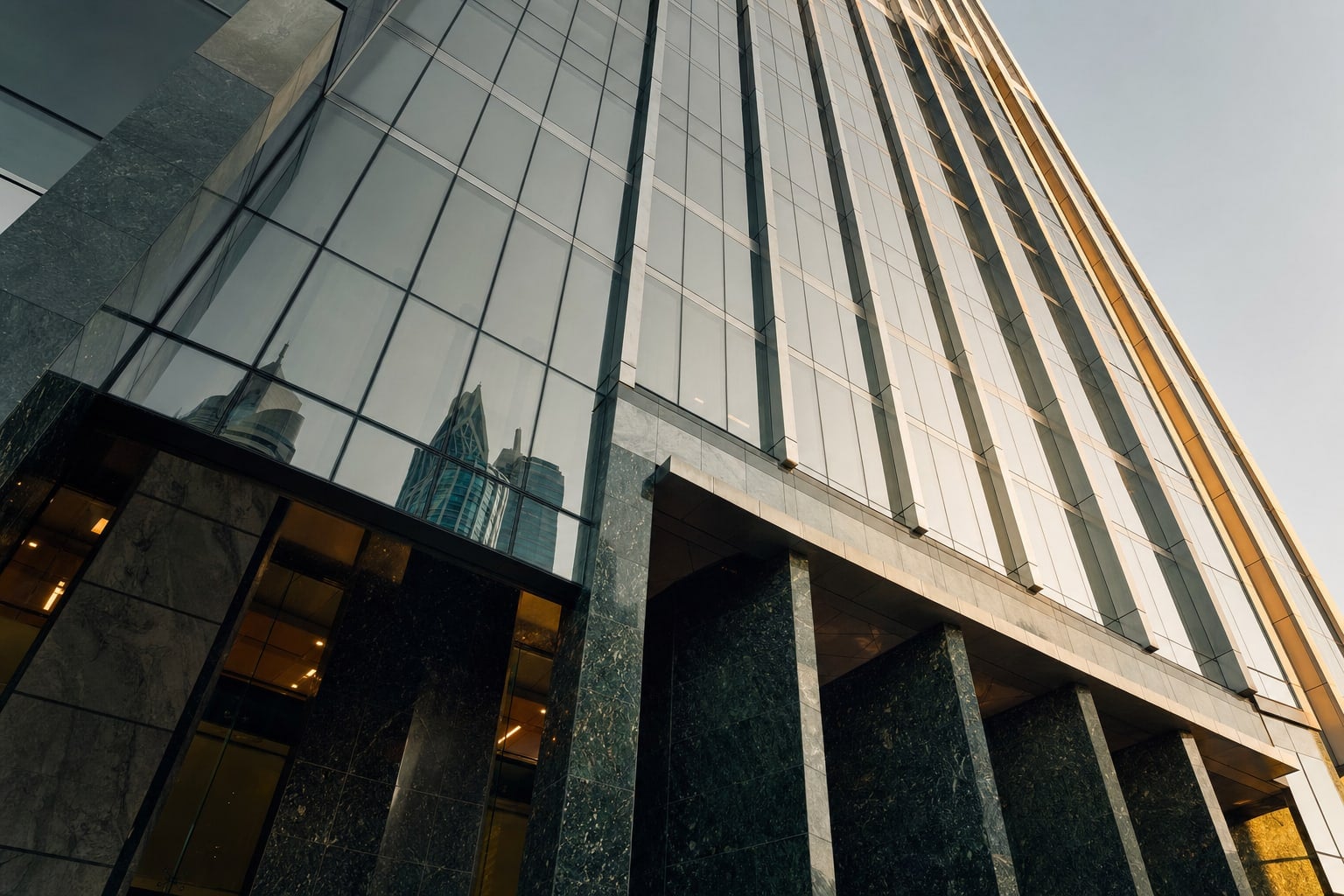 Ouvrir un compte bancaire à Dubaï non-résident : le guide 2026