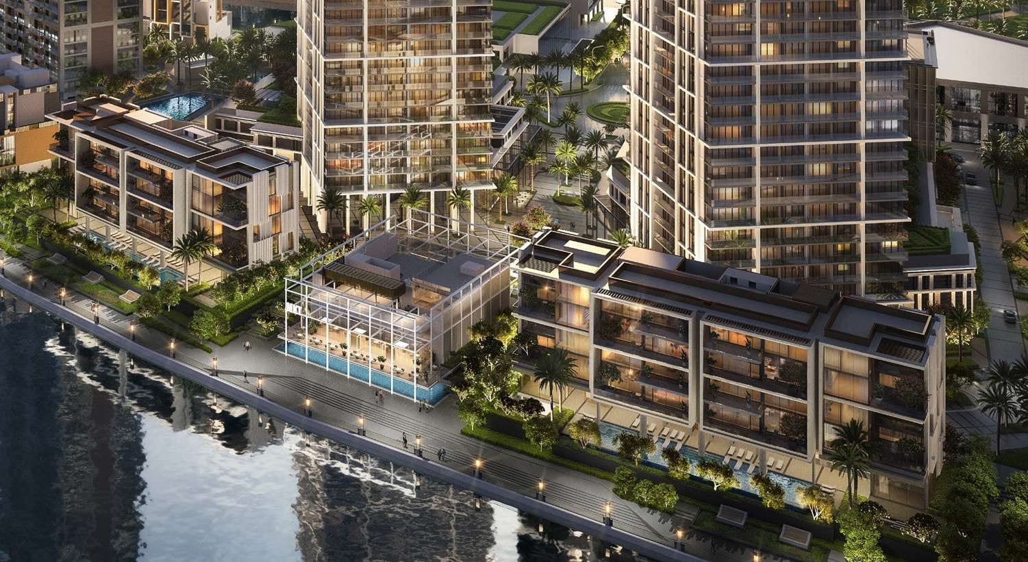 Peninsula Four, The Plaza — Duplex & penthouses